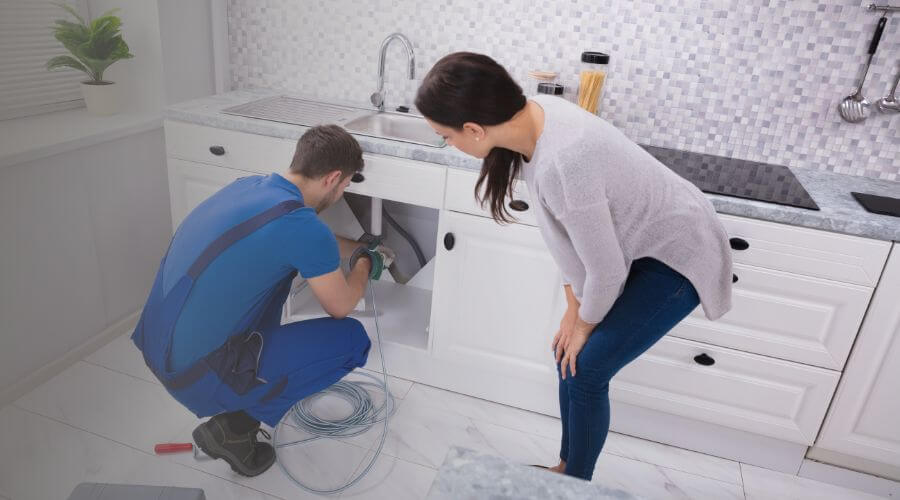 Expert burst pipe repair services in Scotland, TX